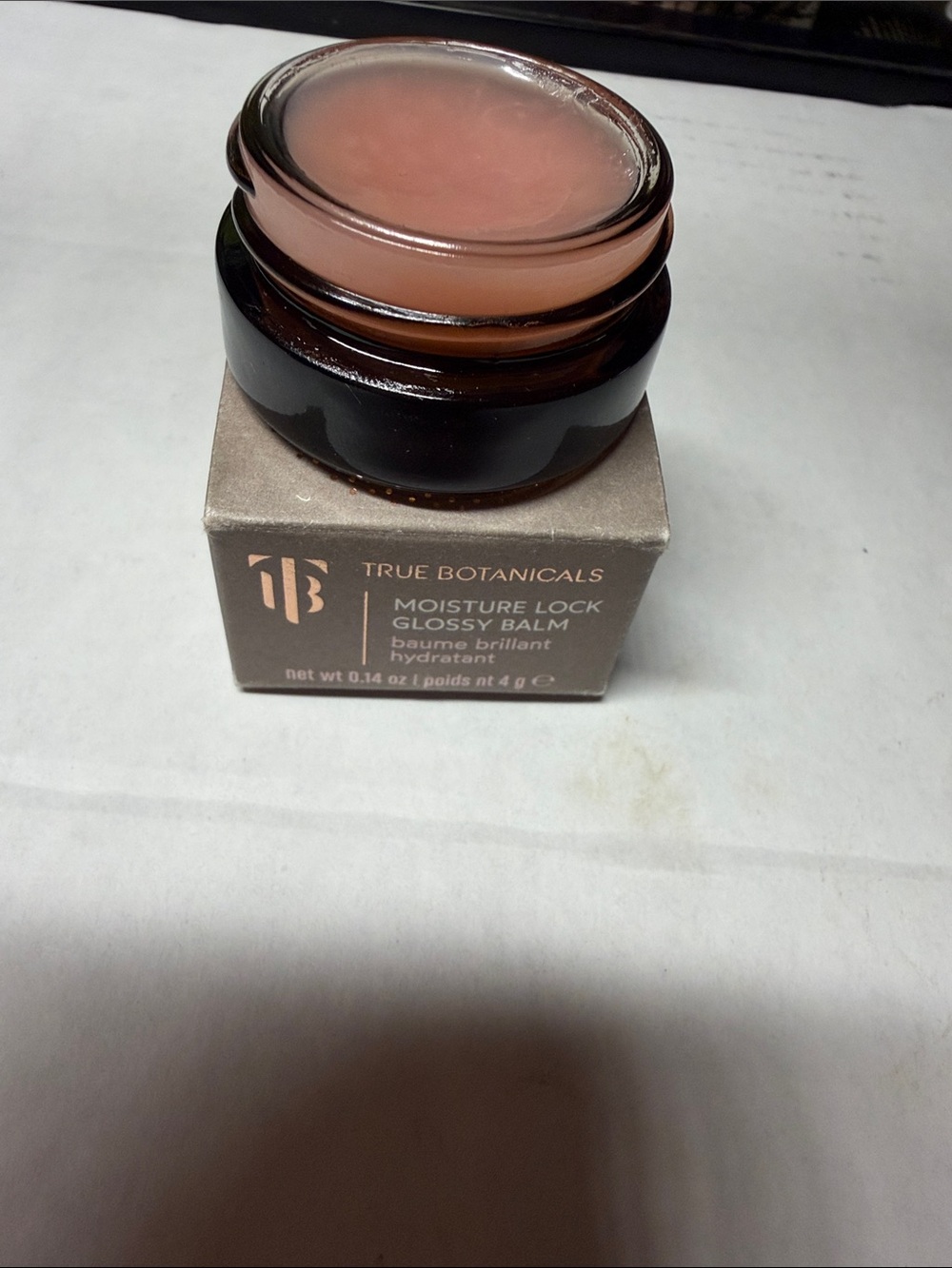 True Botanicals Moisture Lock Glossy Balm in Sheer Pink
